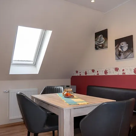 209 As Uns To Huus Apartmán